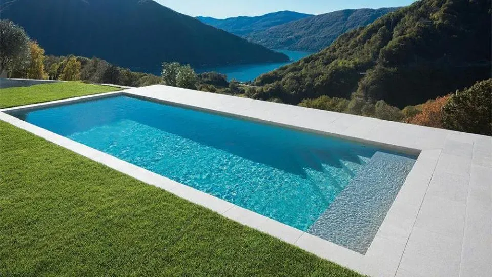 rénovation piscine près de Sainte-Féréole