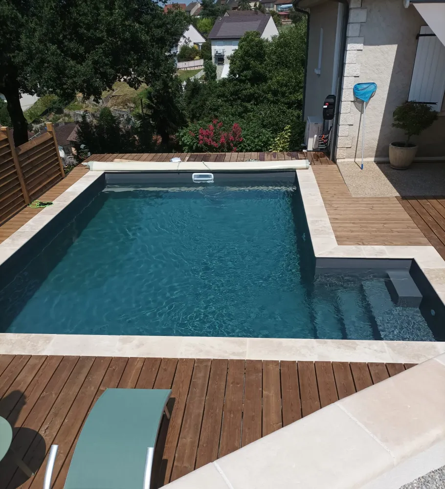 entretien piscine près de Sainte-Féréole